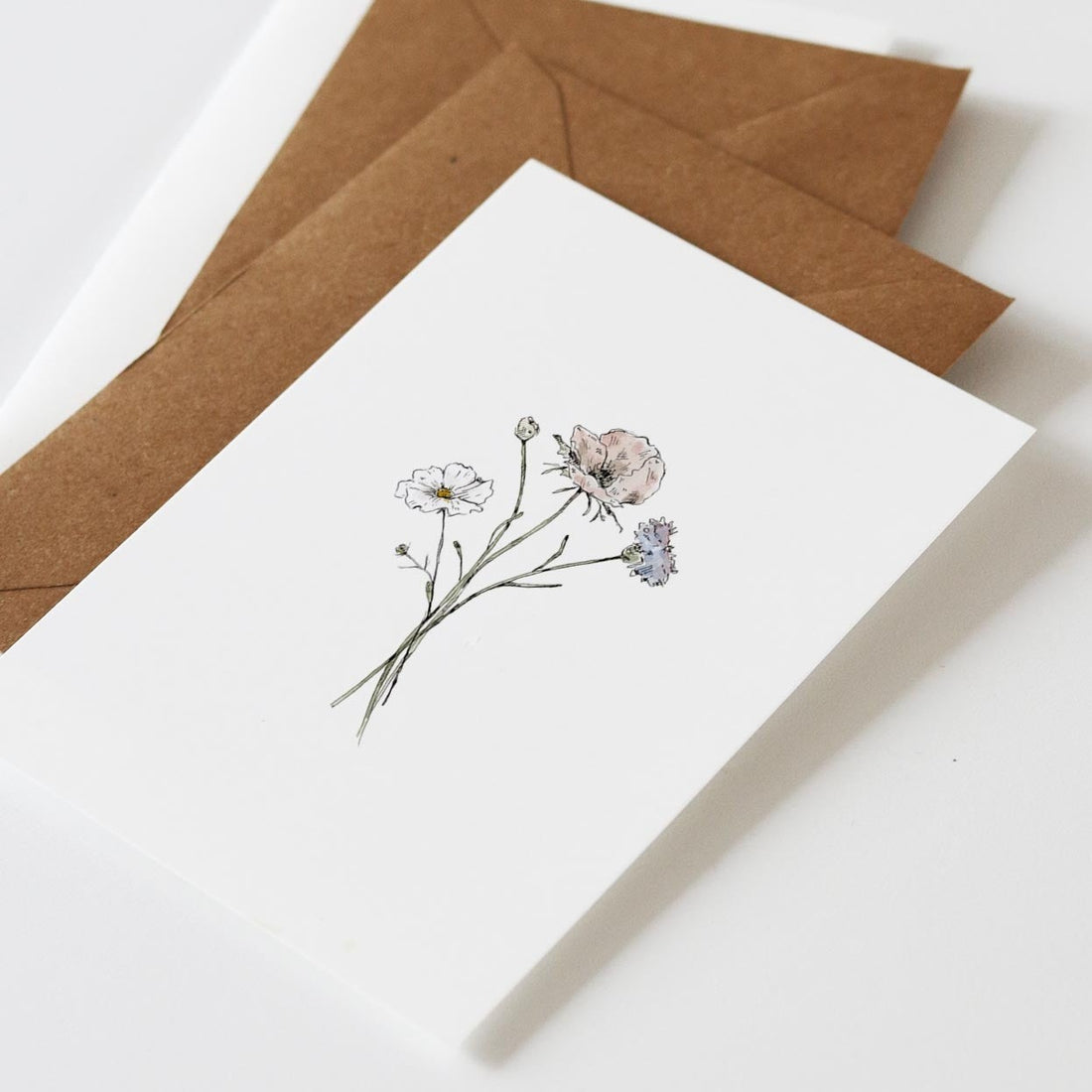 Postkarte Wild Flower von inkylines edel weiss