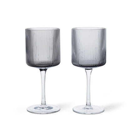 Ripple Weißweingläser (grey) 2er Set von ferm Living edel weiss